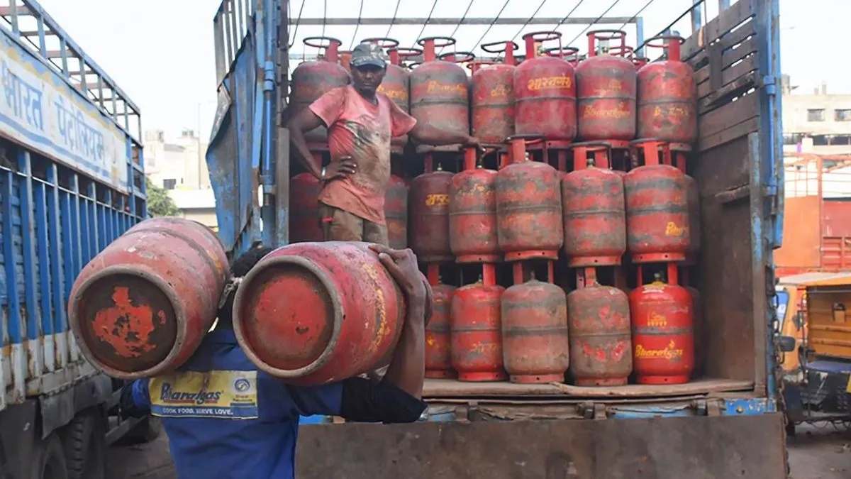 Govt cuts subsidised LPG cylinders for Ujjwala beneficiaries: Here's how many refill they will get now