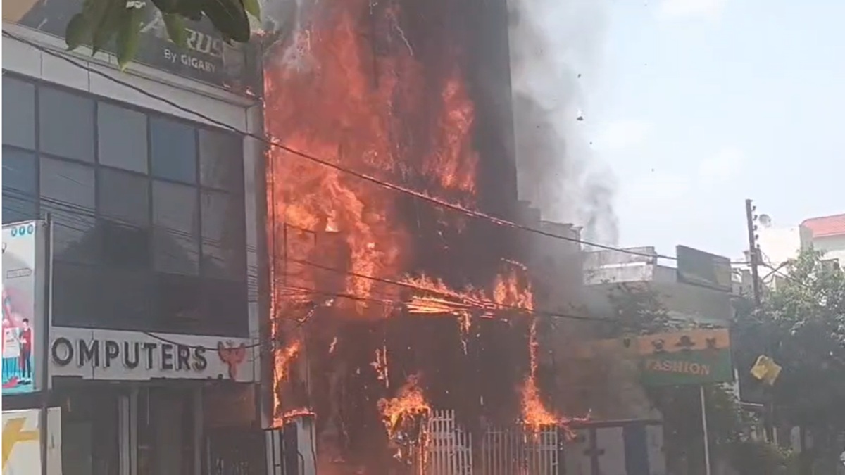 15 charred to death as massive fire engulfs coaching centre in Lucknow; PM Modi, CM Yogi express grief
