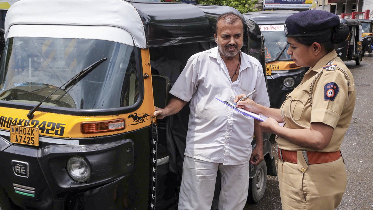 Bombay HC to hear plea against Marathi language for taxi drivers tomorrow, here's what PIL says