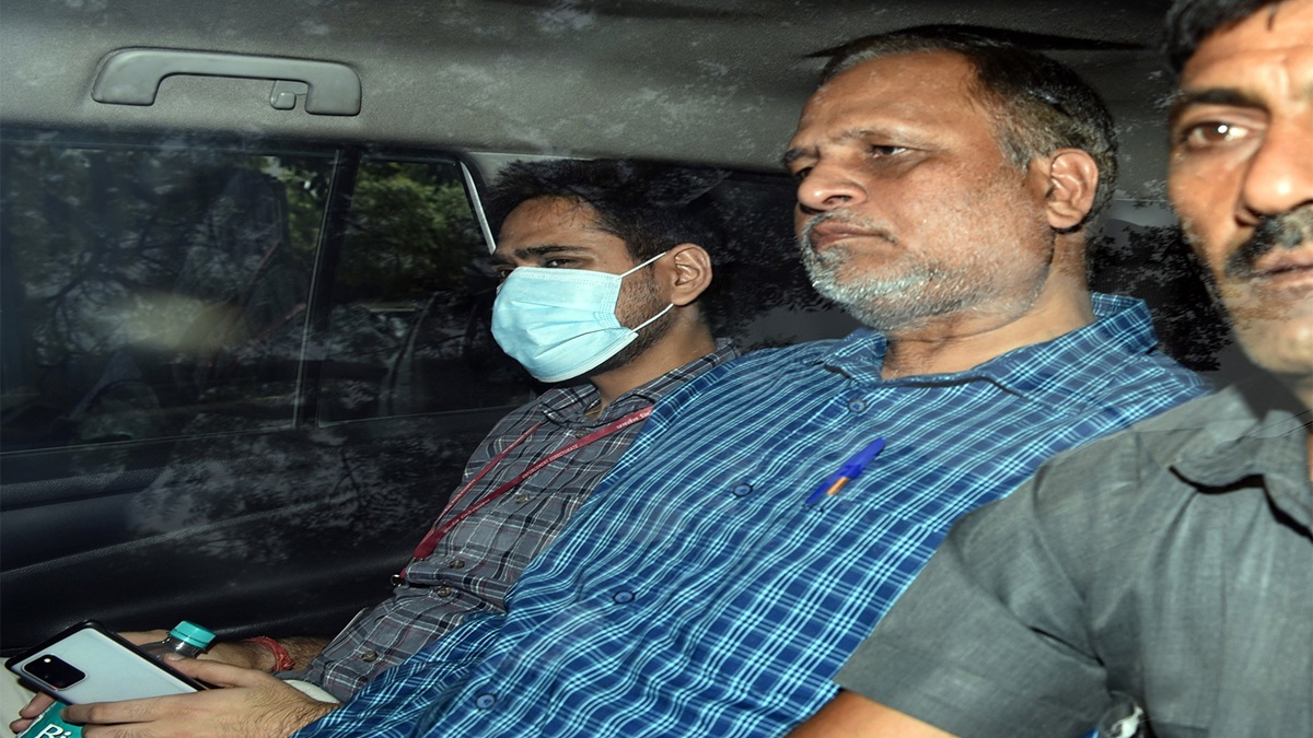 AAP claims former Delhi minister Satyendar Jain arrested by ACB from his residence