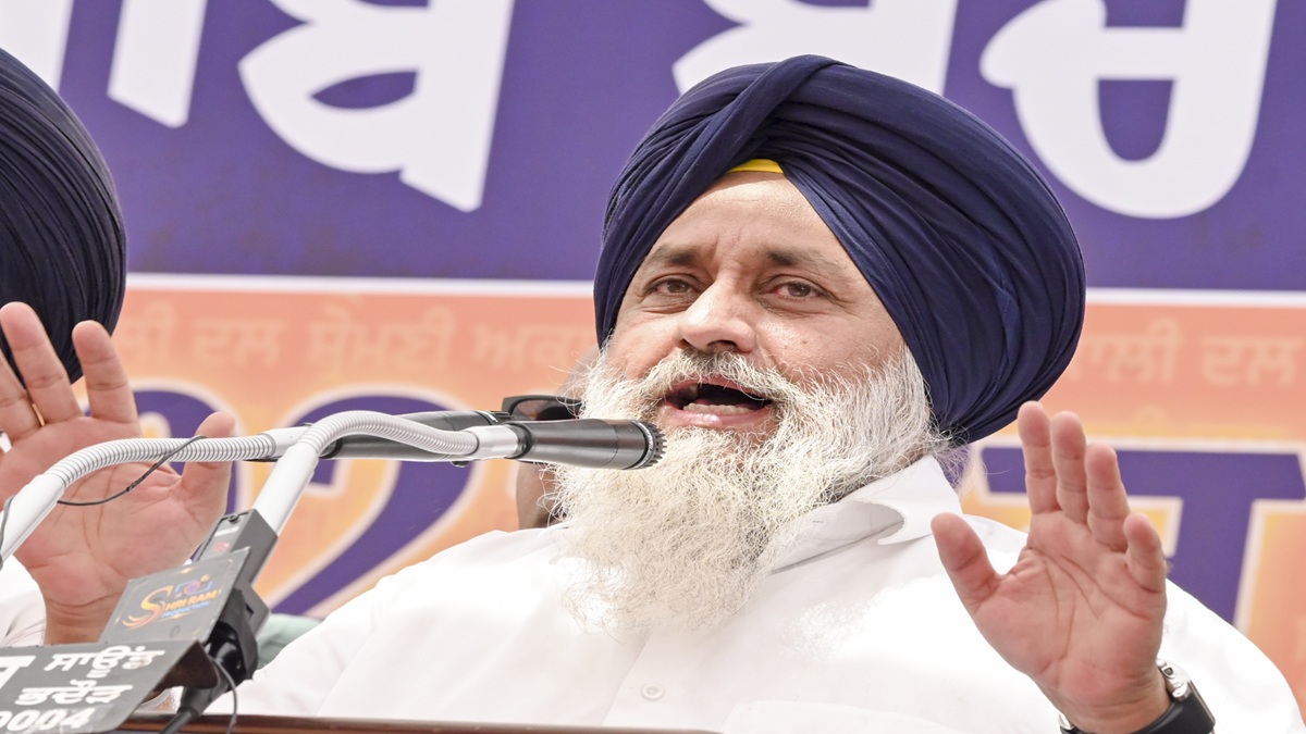 PM Modi inquires about Sukhbir Singh Badal’s health after attack, CM Fadnavis orders probe PM Modi inquires about Sukhbir Singh Badal’s health after attack, CM Fadnavis orders probe