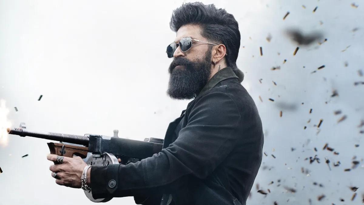Toxic Day 1 Box Office Crosses Rs 100 Crore But Yash s Own KGF Chapter toxic-day-1-box-office-crosses-rs-100-crore-but-yash-s-own-kgf-chapter