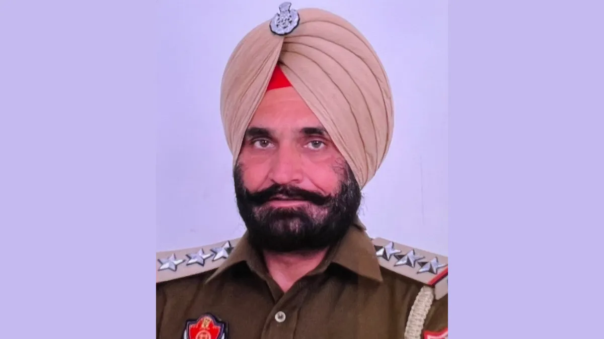 Punjab Police inspector posted in unit to tackle drug trafficking arrested with 3 kg heroin, 6 guns