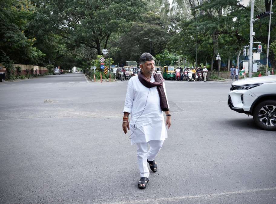 DK Shivakumar Hints at Resigning as KPCC Chief, Vows to Stay in Leadership