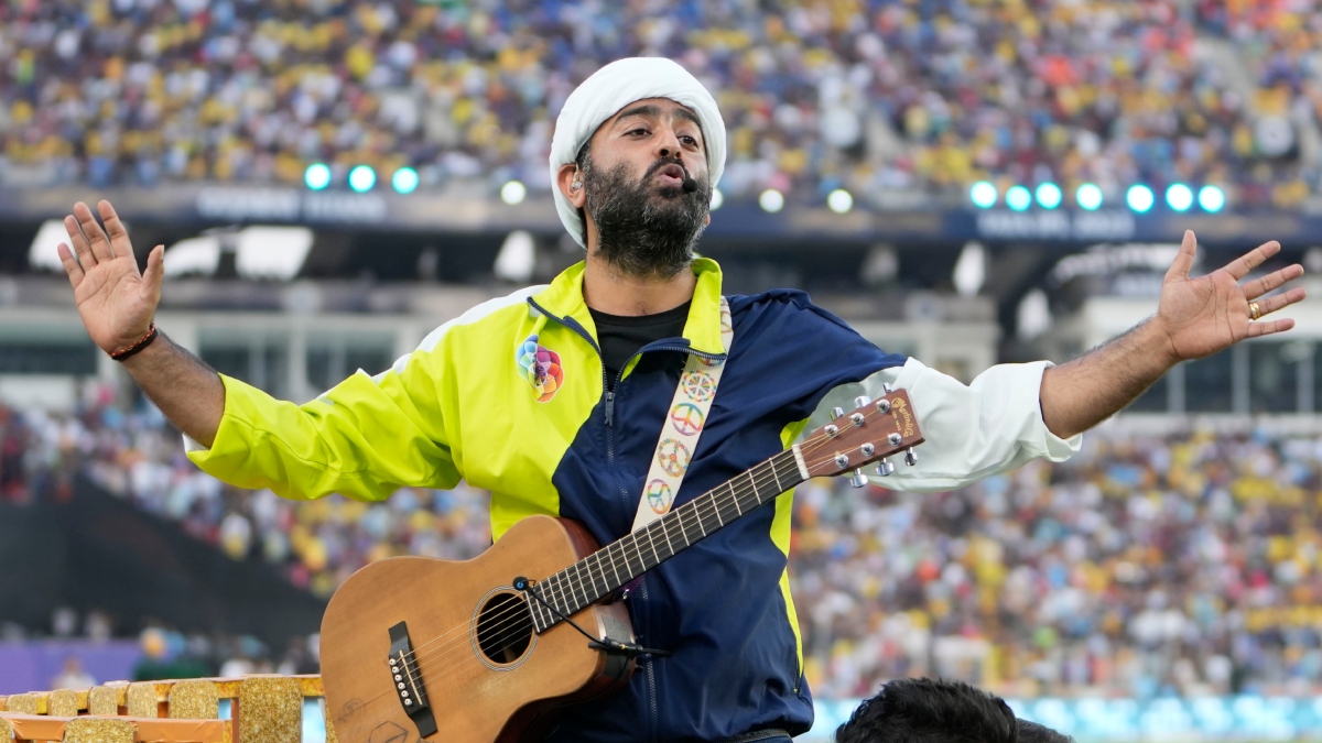 Arijit Singh Retirement Rumors Debunked: Singer Clarifies Future Plans