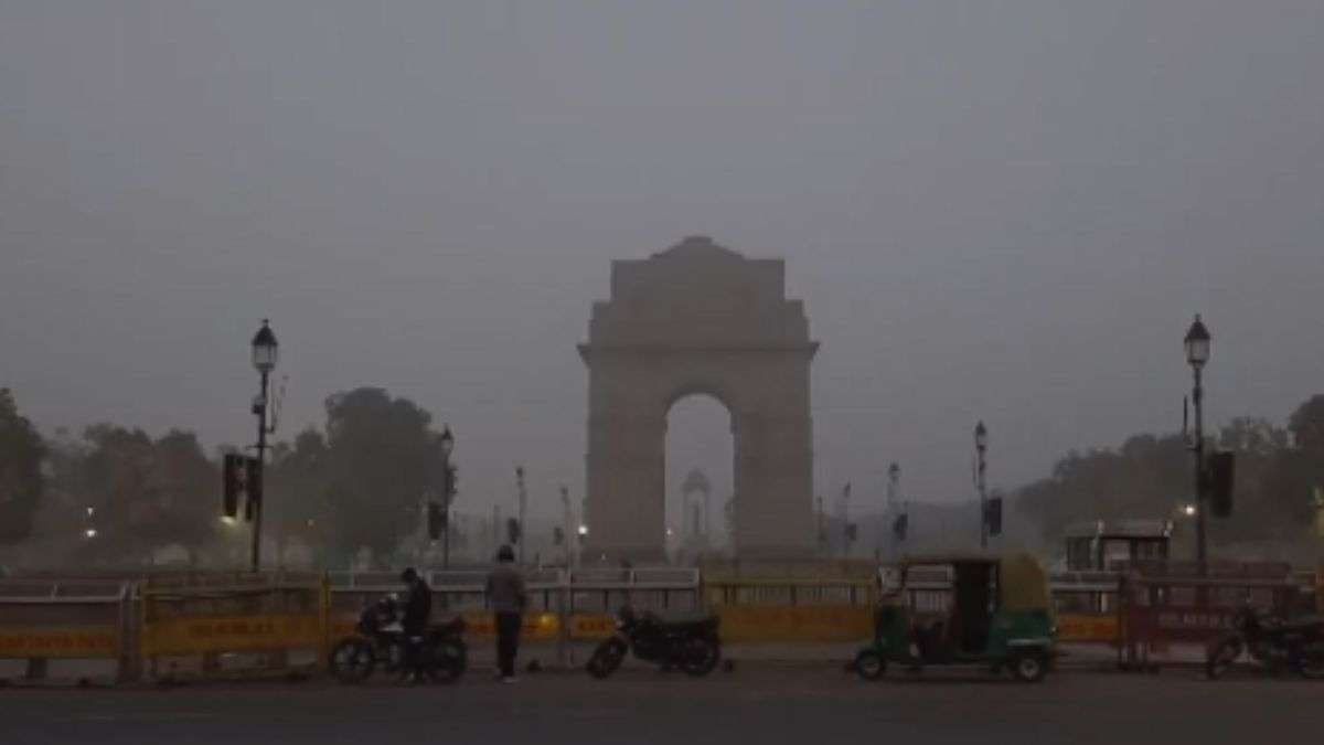 New Year 2026 Begins with Rain & Record Cold in Delhi, Mumbai