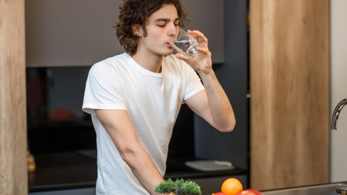 Does Drinking Water After Meals Affect Digestion? Expert Insights Revealed