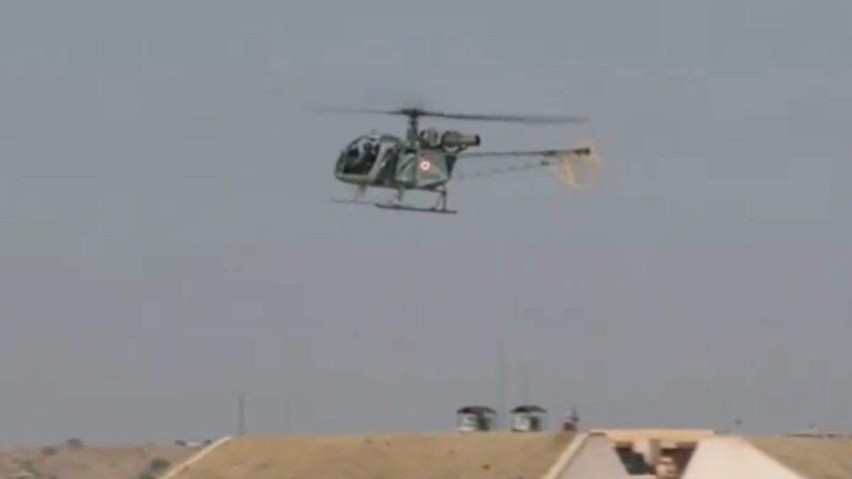 President Murmu Flies in Prachand LCH Near India-Pakistan Border in Jaisalmer