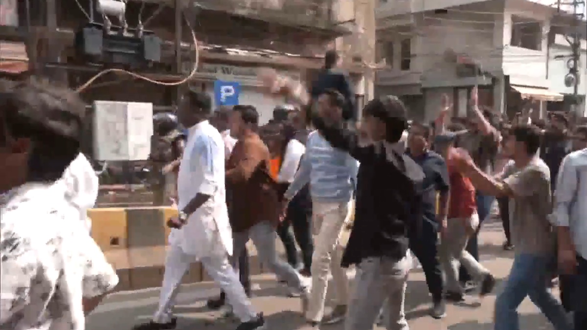 Congress and BJP Workers Clash in Indore Over AI Summit Protest Condemnation