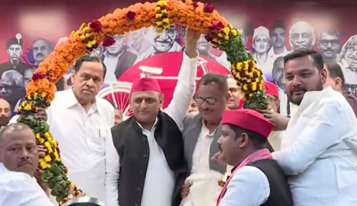 Naseemuddin Siddiqui Joins SP After Quitting Congress with Other Leaders
