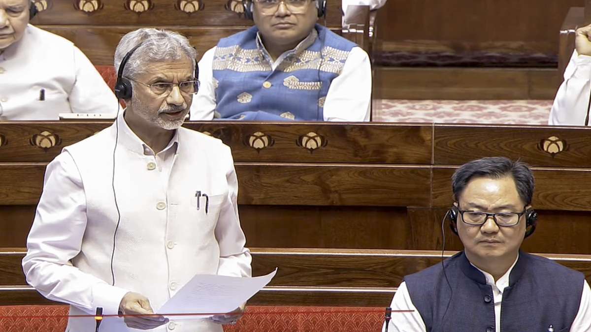 Jaishankar Assures Efforts to Repatriate Indians from West Asia Amid Iran Tensions