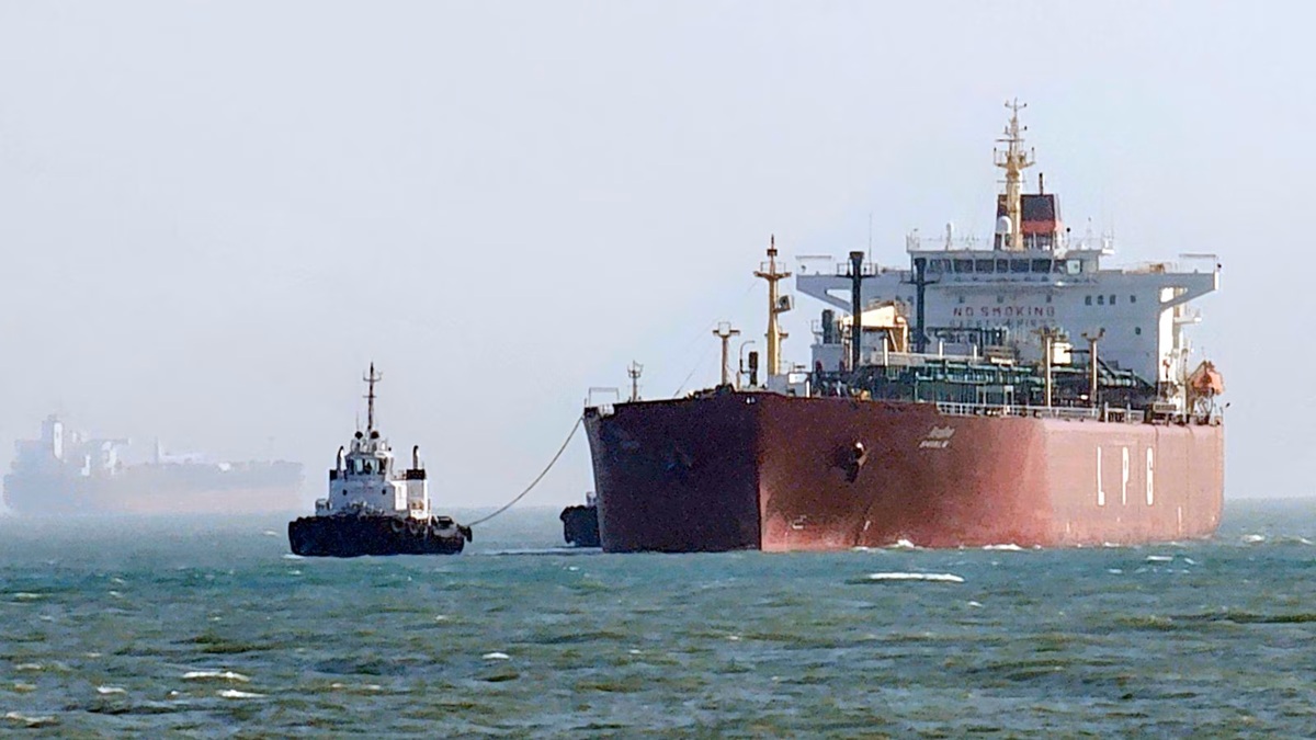 Two More Indian LPG Ships Set to Cross Strait of Hormuz Amid West Asia Conflict