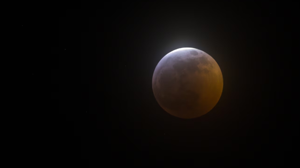 Lunar Eclipse 2026: Blood Moon Timing and Significance in India