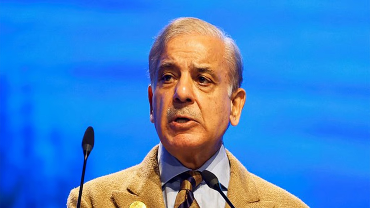 Pakistan PM Shehbaz Sharif Visits Saudi Arabia Amid Middle East Tensions