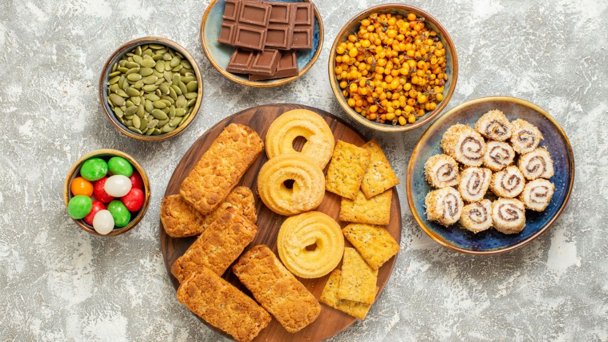 Doctor Warns: Daily Biscuit Habit May Signal Insulin Resistance, Impact Blood Sugar