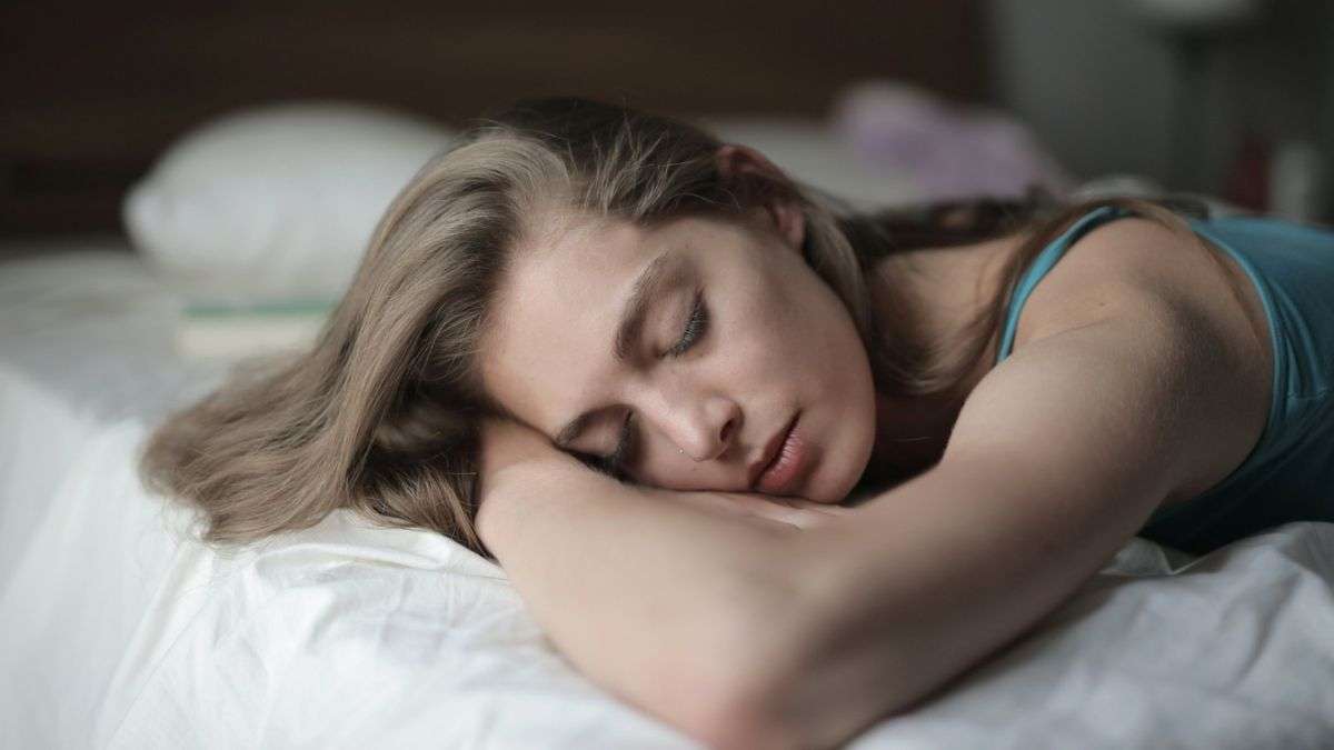 Deep Sleep Benefits: Muscle Building, Fat Loss, Metabolism, and Insulin Sensitivity