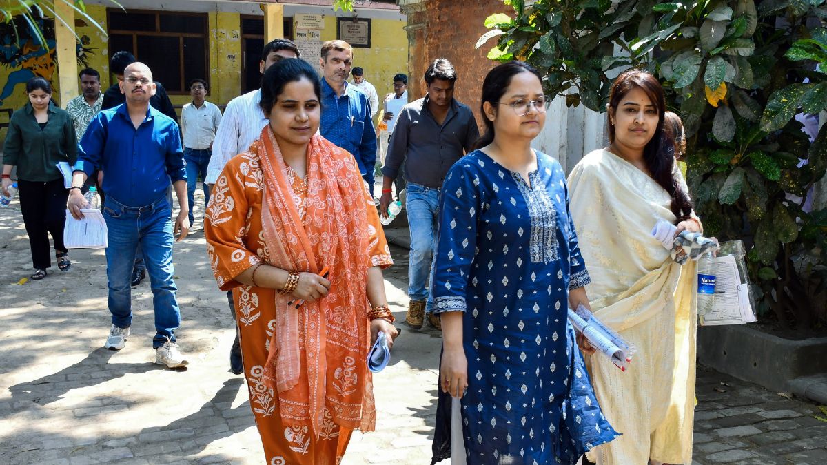 JEE Main April 6 Shift 1 Analysis 2026: Students and Teachers React to Paper Difficulty