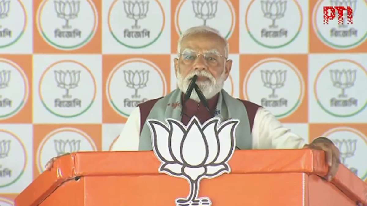 PM Modi Vows Big Push for Fish Exports, Support for Mathurapur Fisherfolk After Bengal Win