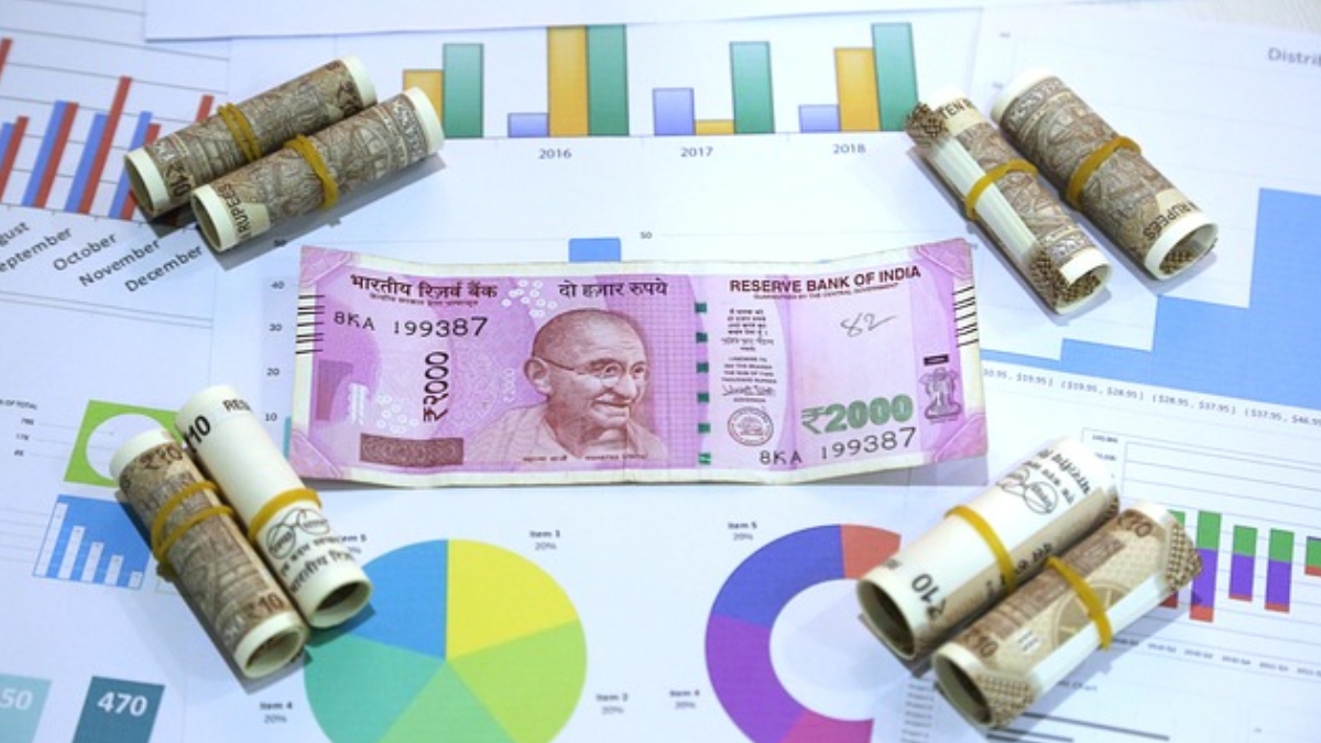 Should You Stop or Continue SIP During Market Volatility? Expert Insights