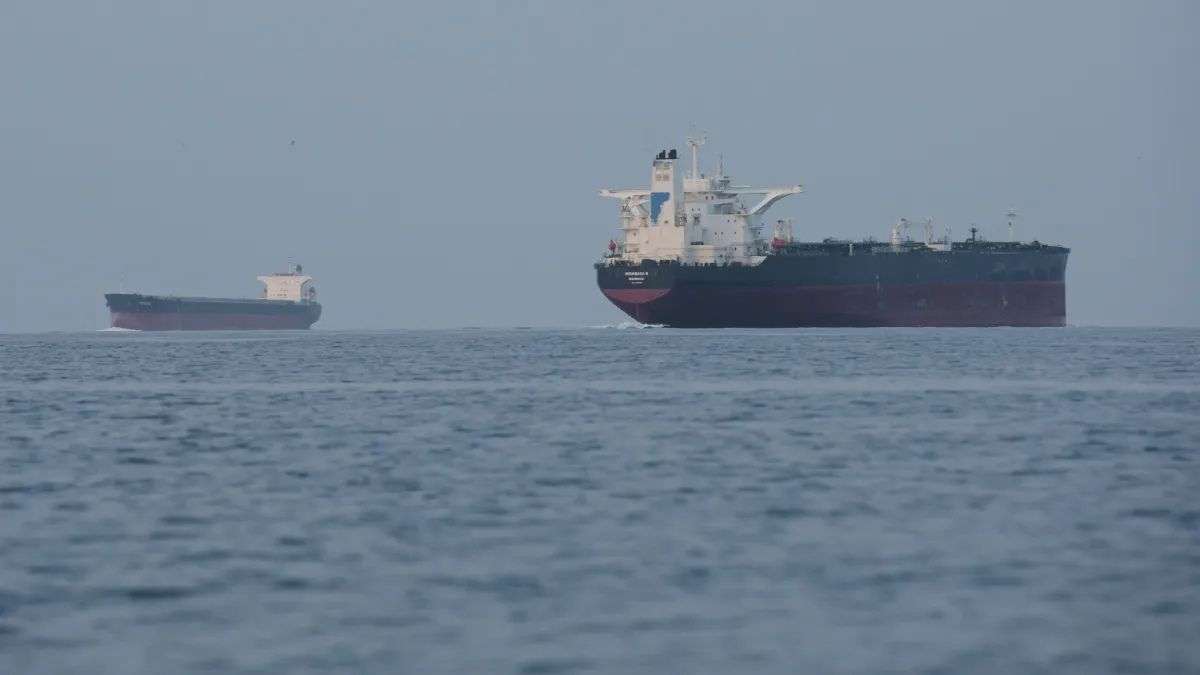 Iranian Tanker Evades US Navy, Returns Home After Indonesia Oil Delivery