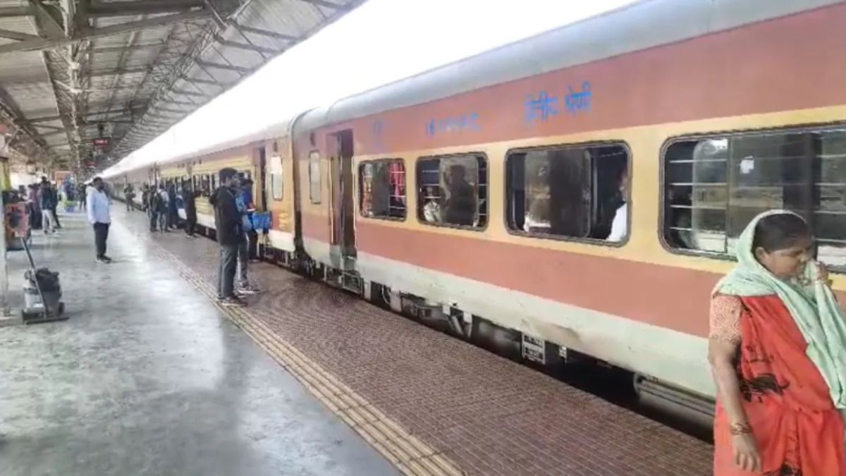 Indian Railways Deploys Special Trains for West Bengal Election Logistics