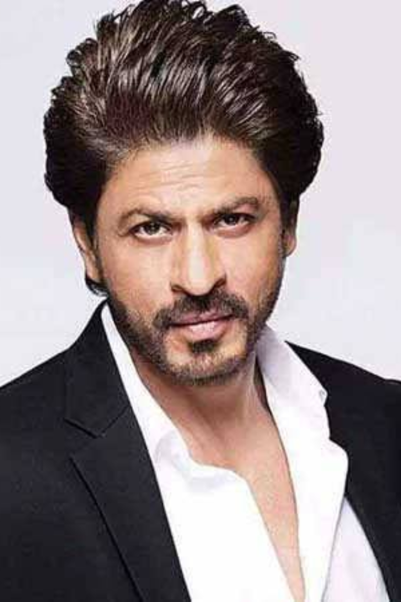 Shah Rukh Khan
Shah Rukh Khan shook the audiences as he announced 2 upcoming movies- Dunki and Jawaan along with the first look of Pathaan.