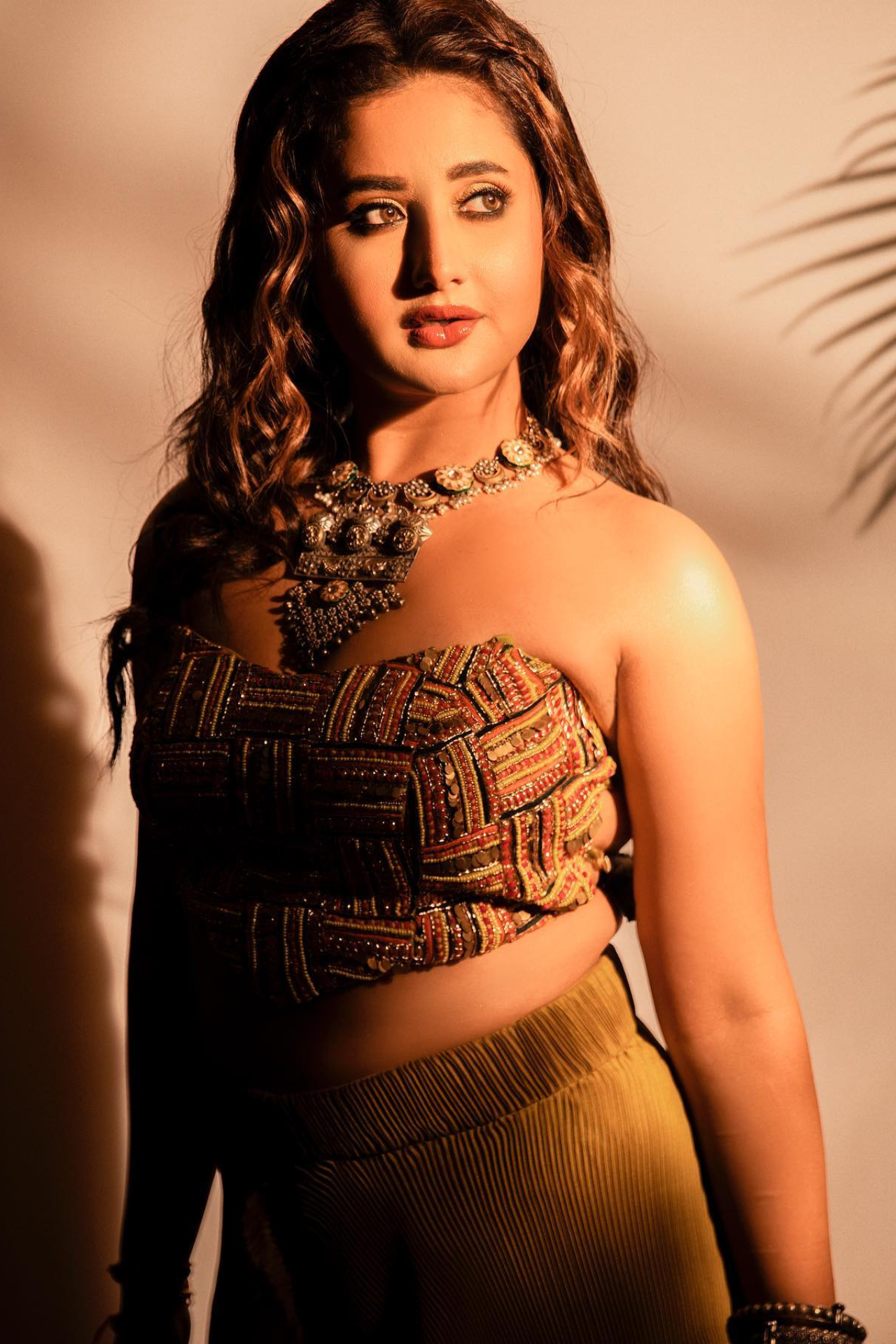 6 Times Rashami Desai refined hotness with her style statements
