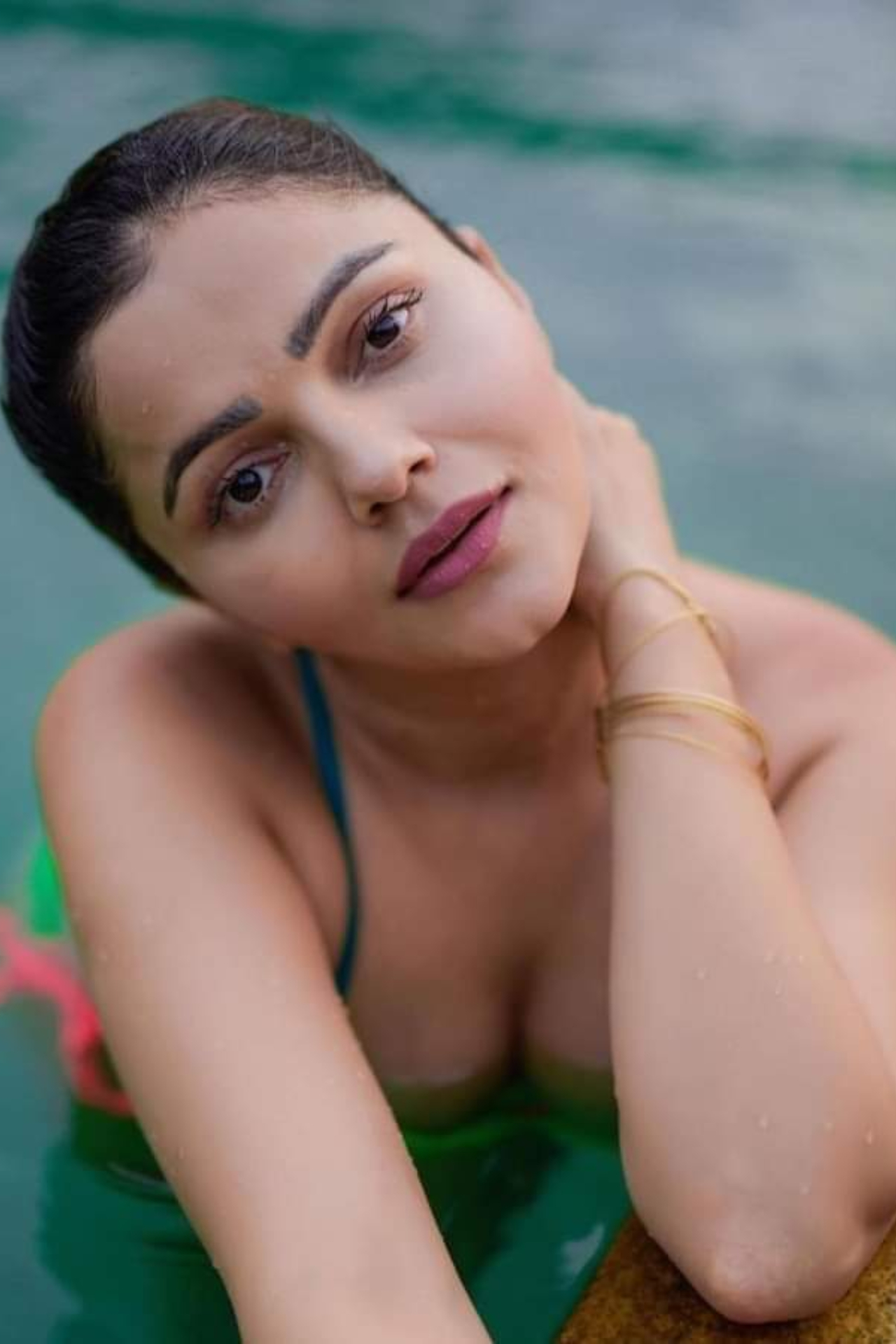 Rubina Dilaik flaunted her curves in her sexy bikini body | See pics