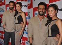 Esha Gupta and Arjun Rampal team up for JP Dutta's Paltan