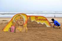 Sudarsan Pattnaik creates Ram Temple's replica on Puri beach