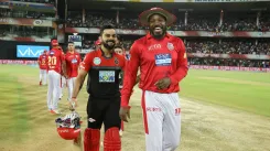 Chris Gayle alongside Virat Kohli during IPL 2018