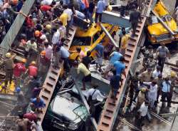 Kolkata flyover collapse