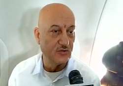 NIT row: Anupam Kher denied entry into Srinagar, detained at airport