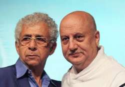 Naseeruddin Shah and Anupam Kher