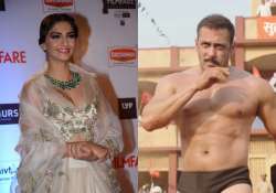 Sonam Kapoor, Salman Khan