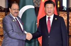 Pak President with his Chinese counterpart