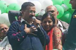 Arvind Kejriwal with wife Sunita