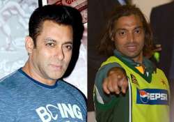 Shoaib Akhtar and Salman Khan