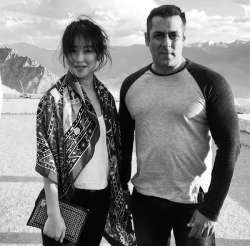 Salman Khan with Zhu Zhu