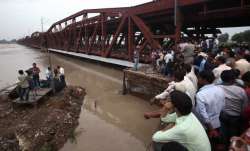 Old Yamuna bridge 