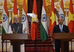 Narendra Modi and Nguyen Xuan Phuc