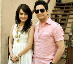 Despite being in Bigg Boss house, Karan Mehra made wife Nisha’s birthday special