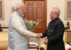 PM Modi meets President Mukherjee as demonetisation chaos continues