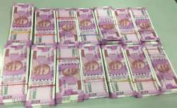 Rs 2.25 crore in new Rs 2000 notes seized