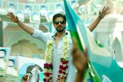 Shah Rukh's Raees trailer defeats Sultan