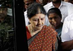 Tamil Nadu, Panneerselvam, Sasikala, AIADMK