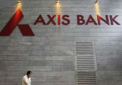 Axis Bank cuts lending rates by upto 0.70 per cent