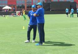 Dhoni managed senior players well: Anil Kumble