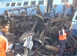 Hirakhand Express, derailment, Suresh Prabhu