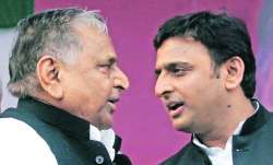 Mulayam Akhilesh tussle